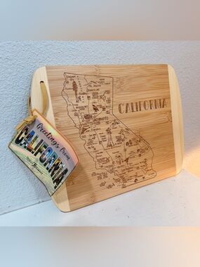 California Bamboo Cutting Board Engraved Map NWT Gift